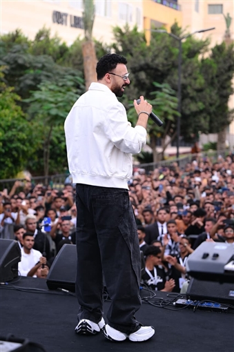 فريق واما يستقبل الطلاب الجدد بـ: فاطومة و يا قلبي و نجمة معدية 