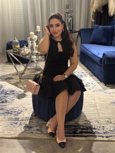 بوسي تتجه للألوان الداكنة مع اقتراب الشتاء في أحدث جلسة تصوير