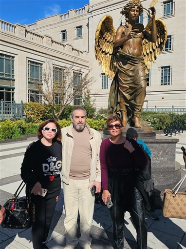 إلهام شاهين برفقة ليلى علوي ولبلبة ورانيا فريد شوقي في جولة بمدينة ناشفيل الأمريكية: الموسيقى في كل مكان بالليل وبالنهار