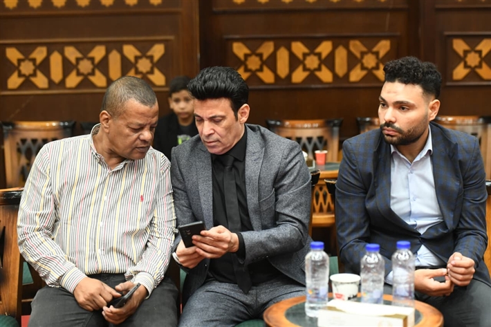 محمد هنيدي وبيومي فؤاد وأحمد السبكي أول حضور عزاء الراحل أحمد عبد الله