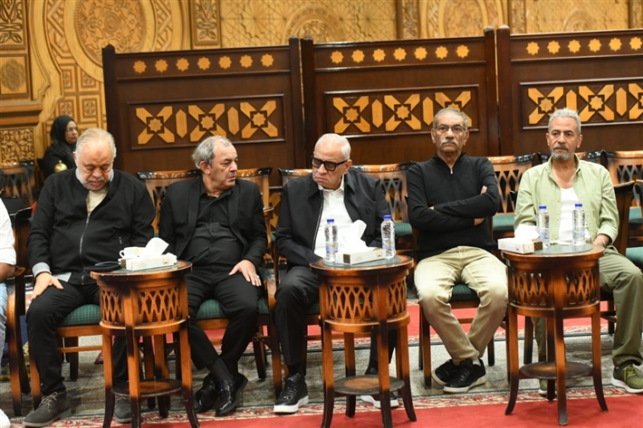 محمد هنيدي وبيومي فؤاد وأحمد السبكي أول حضور عزاء الراحل أحمد عبد الله