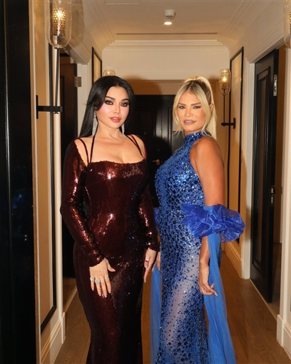 هيفاء وهبي تتألق في حفل جماهيري كامل العدد بالأردن بفستان أحمر لامع