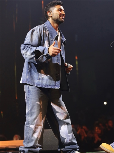 أحمد سعد وتامر حسني يشعلان حماس جمهور حفلهما في ألمانيا