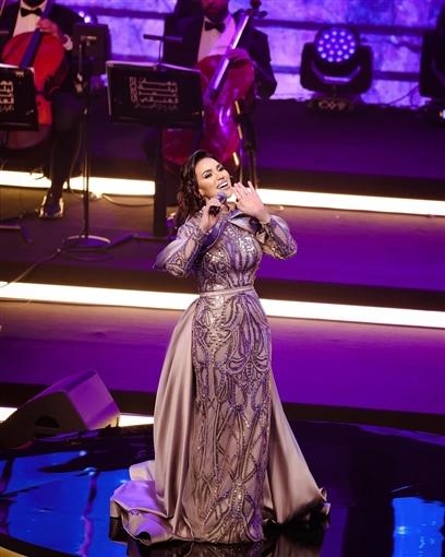 مي فاروق تتألق في الكويت في حفل مهرجان ليلة عمر 