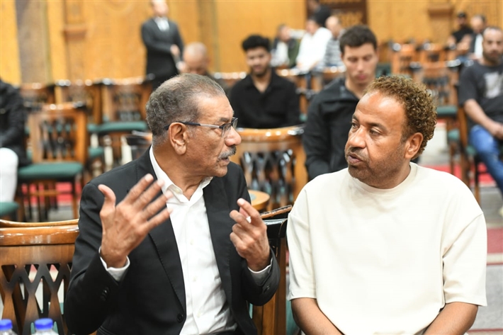 محمد سعد وعمرو سعد وميرفت أمين من بينهم ... نجوم الفن يقدمون واجب العزاء لمحمد رمضان في وفاة والده