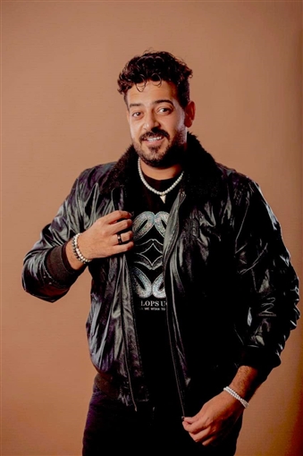 وفاة نجله أكبر صدمة في حياته وتمنى اللحاق به وتوفي بعده بعام ... من هو إسماعيل الليثي الذي فارق الحياة بعد حادث تصادم؟