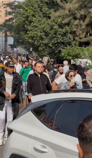 الصور الأولى من جنازة إسماعيل الليثي