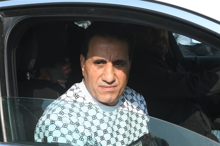 سعد الصغير وأحمد شيبة ومصطفى كامل وباسم سمرة من بينهم النجوم في جنازة إسماعيل الليثي