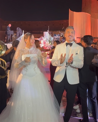 أحمد جمال ومي سليم ومينا عطا وأيمن الكاشف من بينهم النجوم في حفل زفاف هايدي موسى ومحمد غانم