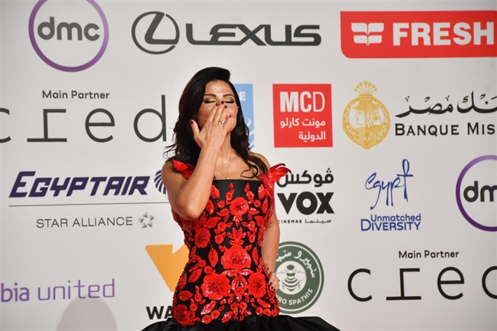 ليلى علوي ودرة وسلمى أبو ضيف وجومانا مراد بين حضور حفل افتتاح مهرجان القاهرة السينمائي الدولي