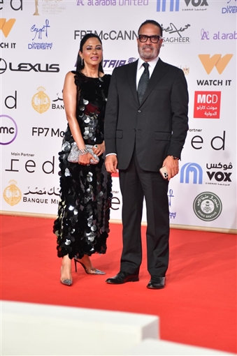 ليلى علوي ودرة وسلمى أبو ضيف وجومانا مراد بين حضور حفل افتتاح مهرجان القاهرة السينمائي الدولي