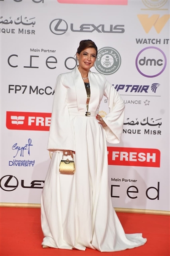 اللون الأبيض اختيار هؤلاء النجمات في حفل افتتاح مهرجان القاهرة السينمائي