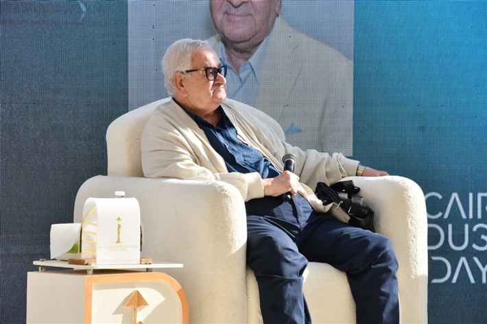 حسين فهمي ولبلبة وإلهام شاهين بين حضور ندوة محمد عبد العزيز في مهرجان القاهرة السينمائي