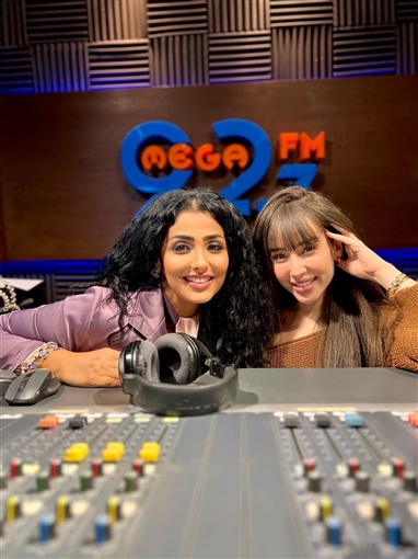 23 تصريحا لـ فرح الزاهد في من إمبارح للنهاردة : منة شلبي كتلة موهبة وهنا الزاهد الجمال وطلعت زكريا كا أبويا الثاني نفسي أقدم برنامج في الراديو