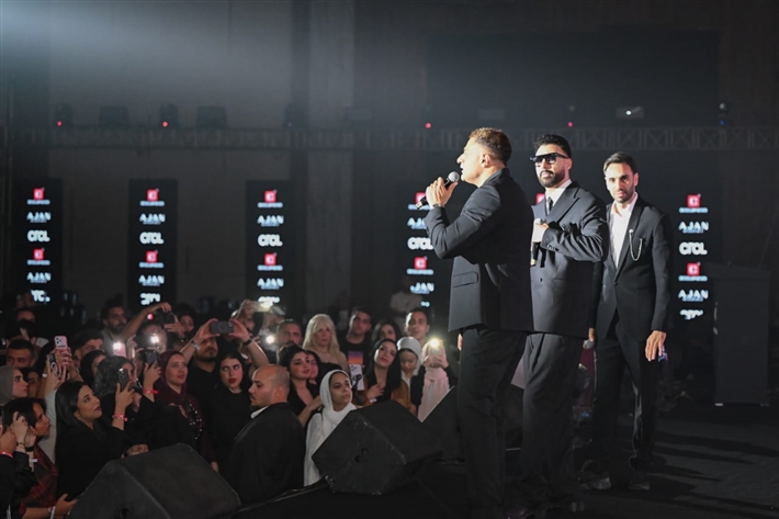 أهدوا أغنية فطومة لبعض الحضور ... لقطات من حفل واما في القاهرة الجديدة