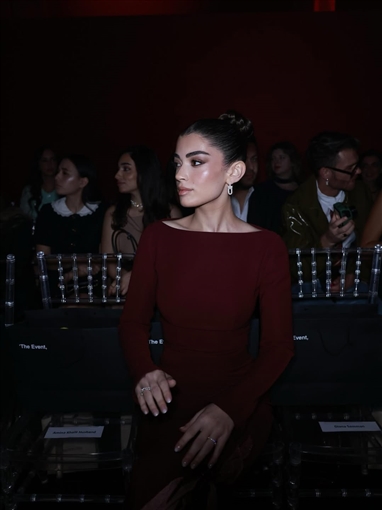 ليلى أحمد زاهر وأمينة خليل وجيسيكا حسام بين حضور عرض أزياء رامي قاضي