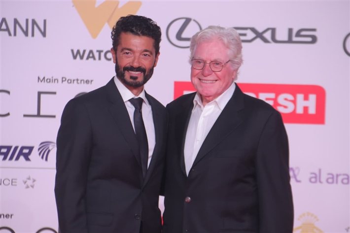 خالد النبوي ويسرا وحسين فهمي يحضرون عرض فيلم المهاجر بمهرجان القاهرة السينمائي