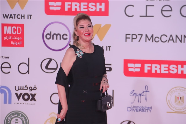 خالد النبوي ويسرا وحسين فهمي يحضرون عرض فيلم المهاجر بمهرجان القاهرة السينمائي