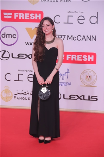 خالد النبوي ويسرا وحسين فهمي يحضرون عرض فيلم المهاجر بمهرجان القاهرة السينمائي