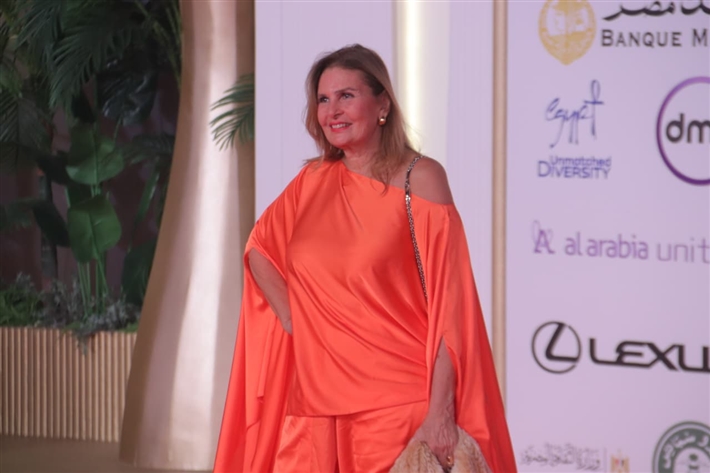 خالد النبوي ويسرا وحسين فهمي يحضرون عرض فيلم المهاجر بمهرجان القاهرة السينمائي