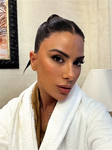 صبا مبارك تودع الصيف بألبوم صور يستعرض أبرز إطلالاتها في الشهور الماضية