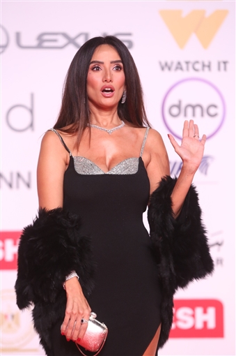 زينة وناهد السباعي ولقاء الخميسي من بينهم ... عرض فيلم بنات الباشا بمهرجان القاهرة السينمائي بحضور أبطاله ونجوم الفن