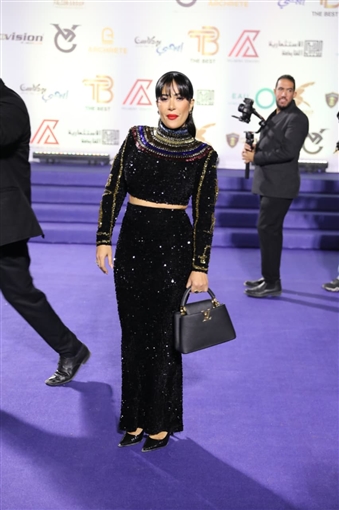 ياسمين عبد العزيز ودينا فؤاد ومنة عرفة من بينهم ... نجوم الفن يتألقون في مهرجان الأفضل 