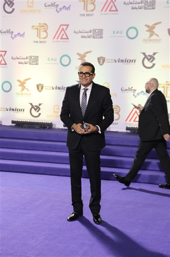 ياسمين عبد العزيز ودينا فؤاد ومنة عرفة من بينهم ... نجوم الفن يتألقون في مهرجان الأفضل 