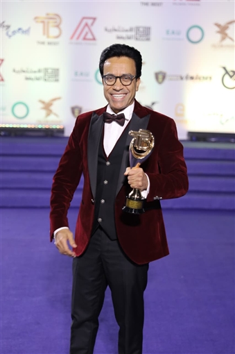 إلهام شاهين وليلى وملك أحمد زاهر وهشام جمال ونيكول سابا من بينهم ... تكريم نجوم الفن في مهرجان الأفضل 