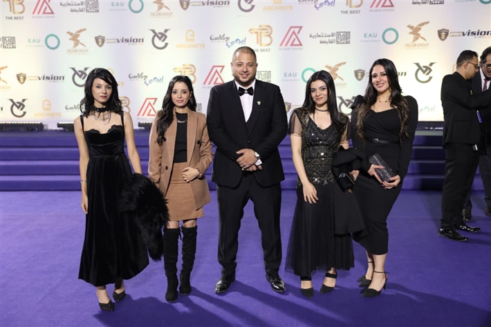 إلهام شاهين وليلى وملك أحمد زاهر وهشام جمال ونيكول سابا من بينهم ... تكريم نجوم الفن في مهرجان الأفضل 