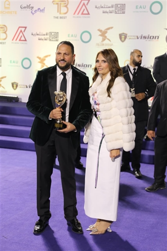 إلهام شاهين وليلى وملك أحمد زاهر وهشام جمال ونيكول سابا من بينهم ... تكريم نجوم الفن في مهرجان الأفضل 