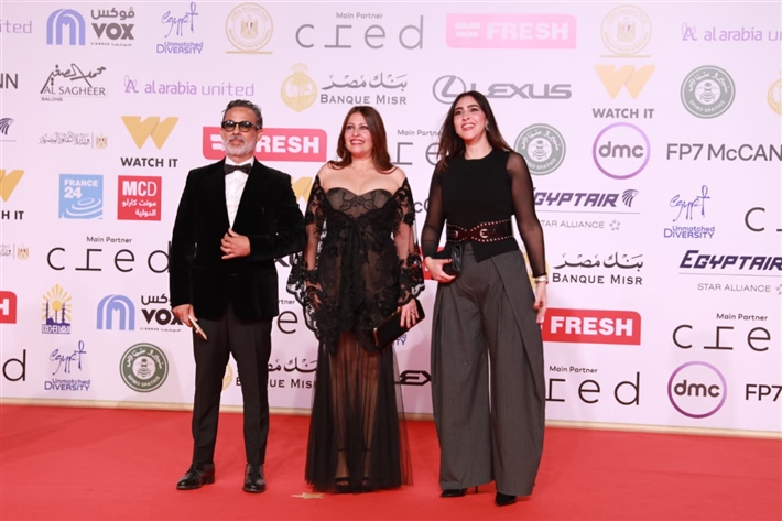 خالد النبوي وخالد الصاوي ومحمود حميدة ومحمود ياسين جونيور من بينهم ... تألق النجوم في ختام مهرجان القاهرة السينمائي