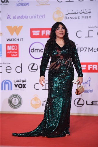 هنادي مهنا وإلهام صفي الدين وجسيكا حسام الدين من بينهم ... مهرجان القاهرة السينمائي يسدل الستار على دورته الـ 46 بحضور النجوم