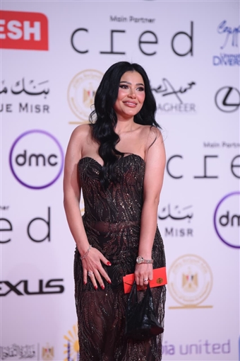 هنادي مهنا وإلهام صفي الدين وجسيكا حسام الدين من بينهم ... مهرجان القاهرة السينمائي يسدل الستار على دورته الـ 46 بحضور النجوم