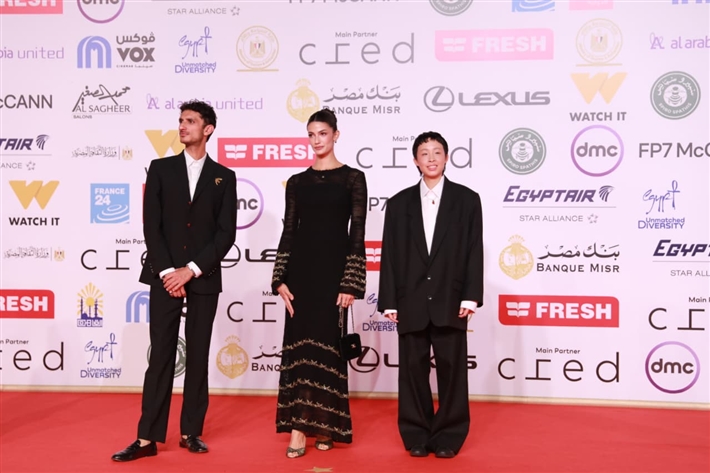 دينا فؤاد وهنا شيحة وبسمة والنجوم في حفل ختام مهرجان القاهرة السينمائي