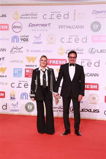 دينا فؤاد وهنا شيحة وبسمة والنجوم في حفل ختام مهرجان القاهرة السينمائي