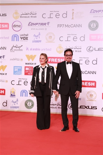 دينا فؤاد وهنا شيحة وبسمة والنجوم في حفل ختام مهرجان القاهرة السينمائي