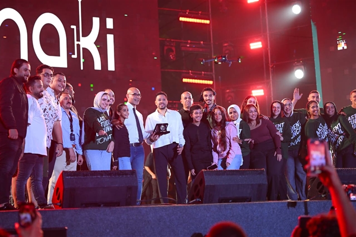 بدأها بـ نفسى ابقي جنبه ... ليلة غنائية ساهرة لـ محمد حماقي بين طلاب الأكاديمية البحرية