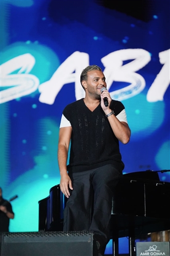 رامي صبري يطلق مبادرة للاستفادة من قوة مصر الناعمة خلال حفله في أرينا التجمع
