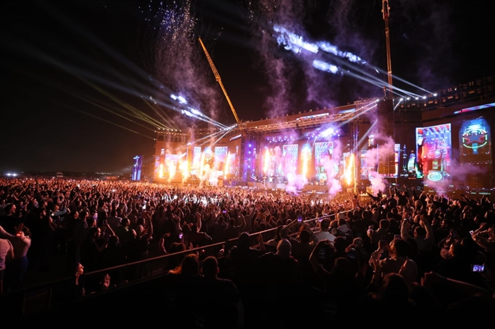 رامي صبري يطلق مبادرة للاستفادة من قوة مصر الناعمة خلال حفله في أرينا التجمع