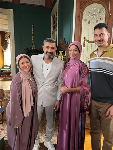 رمضان 2026 - ياسر جلال بالجلابية وأيتن عامر بـ الترنج سوت في كواليس كلهم بيحبوا مودي 