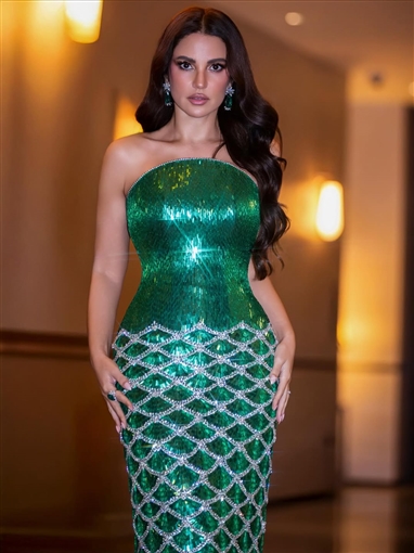 درة تلفت الأنظار بفستان أخضر لامع يبرز رشاقتها في افتتاح مهرجان الدوحة السينمائي