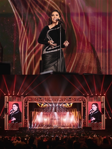 مي فاروق بفستان مخملي في موسم الرياض من تصميم أيمن لحموني