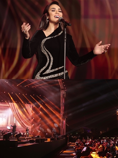 مي فاروق بفستان مخملي في موسم الرياض من تصميم أيمن لحموني