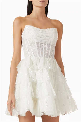  شرطة_الموضة: روبي بفستان زفاف أبيض قصير في أحدث حفلاتها سعره 31 ألف جنيه