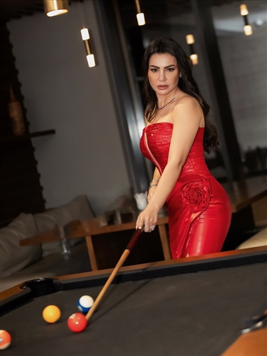 دينا فؤاد تستعرض إطلالتها في مهرجان الأفضل بجلسة تصوير جديدة