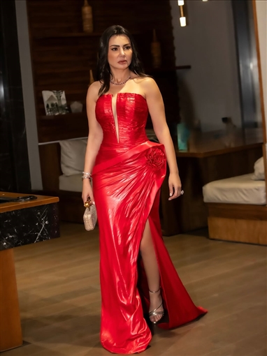 دينا فؤاد تستعرض إطلالتها في مهرجان الأفضل بجلسة تصوير جديدة