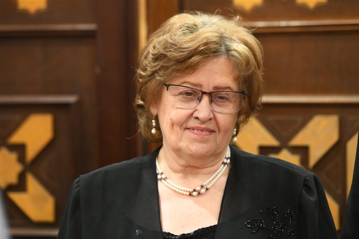 سوزان حسن ووفاء عامر ومنى عبد الغني من بينهم ... فنانون وإعلاميون يقدمون واجب العزاء في رحيل الإعلامية ميرفت سلامة