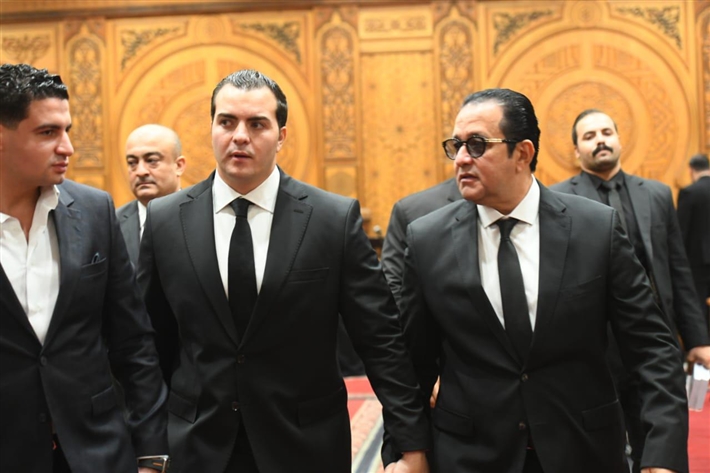 سوزان حسن ووفاء عامر ومنى عبد الغني من بينهم ... فنانون وإعلاميون يقدمون واجب العزاء في رحيل الإعلامية ميرفت سلامة