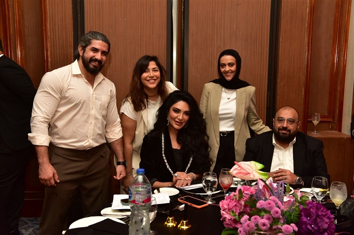 مصطفى حجاج نجم احتفالية شركة تجميل بحضور الإعلامية سالي عبد السلام